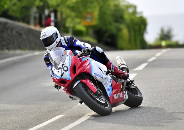 Ian Mackman in action during the 2011 Isle of Man TT